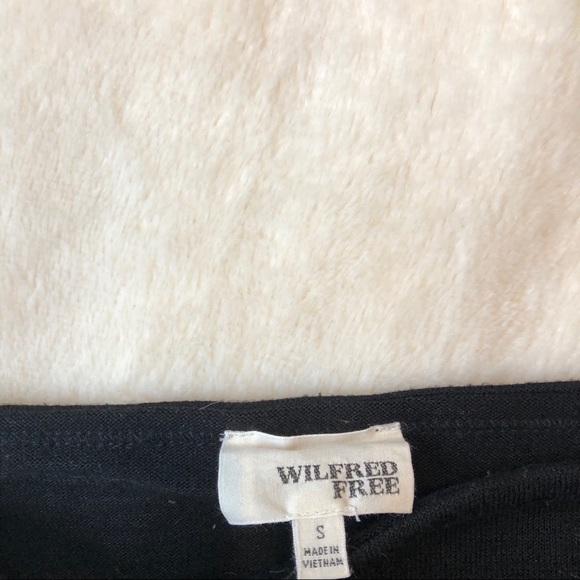 Aritzia Wilfred Free Kass Black Ruched Mini Skirt - Picture 5 of 5